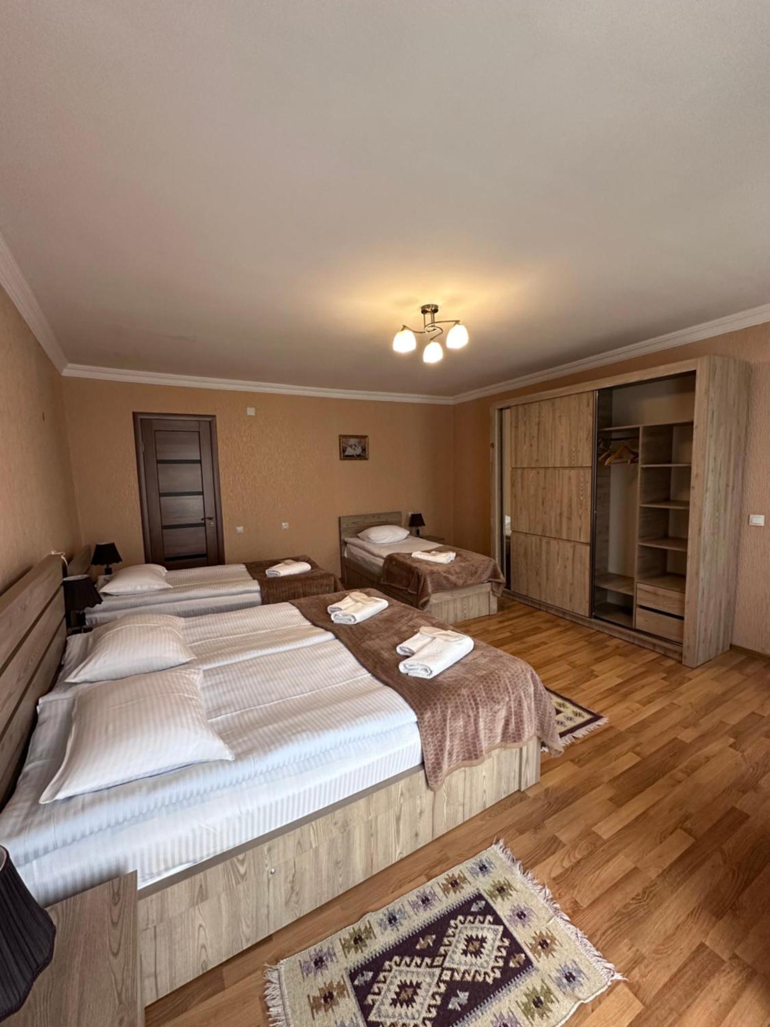 Kazbegi Guide Otel Dış mekan fotoğraf